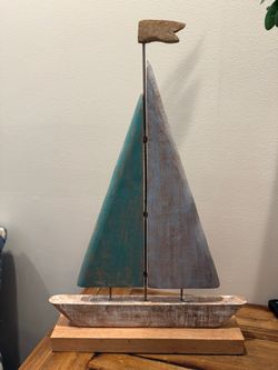 Rustic Wooden Sailboat Statue – Coastal Nautical Tabletop Decor