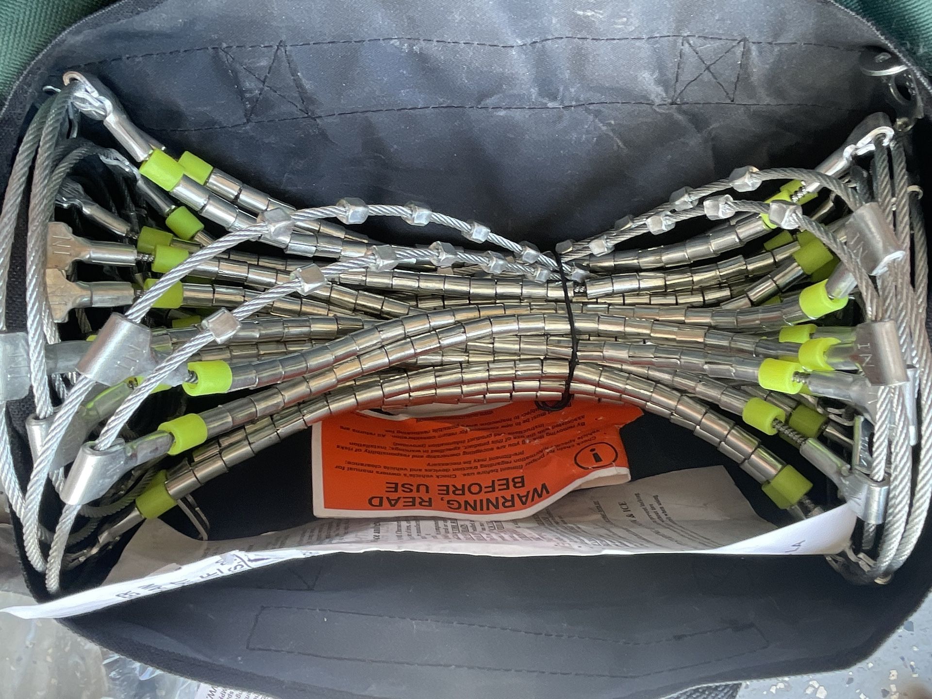Snow chains for tires