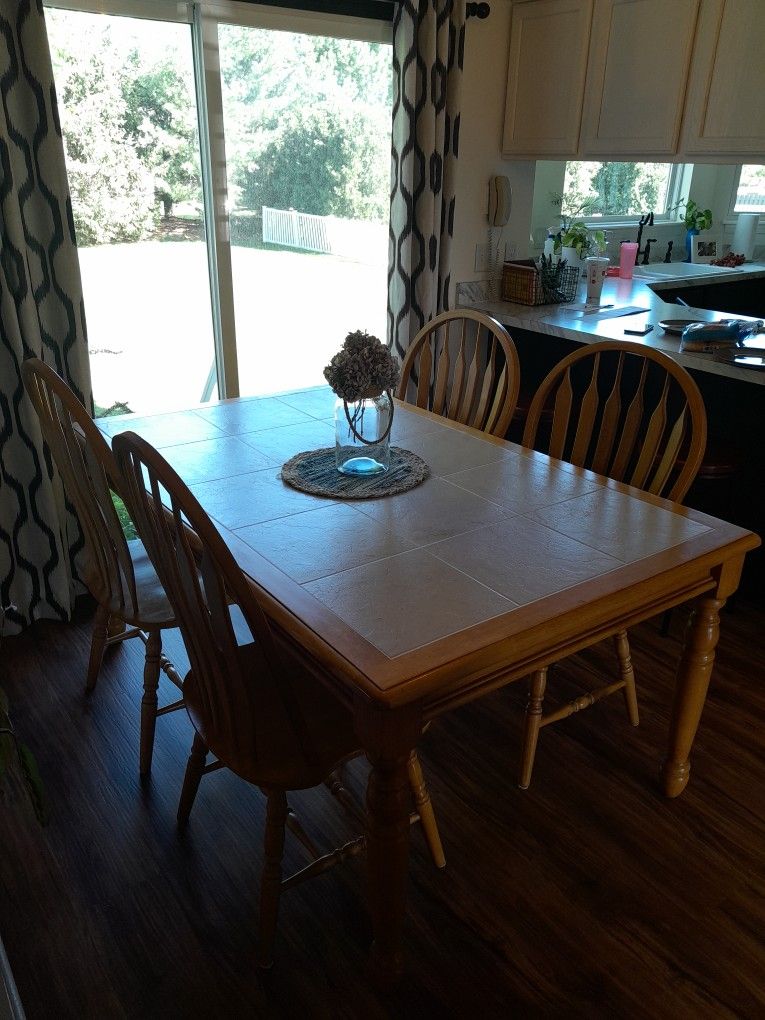 Kitchen Table and Chairs