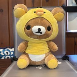 Y665-NWT San-X Rilakkuma dressed in a Kiiroitori (yellow duck/chick) outfit