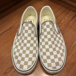 Brand New Checkered Vans, M 8.5/W 10