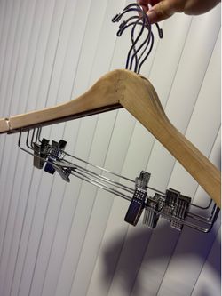 Retail quality Wooden clothes hangers