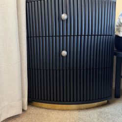 Black 3-Drawer Nightstand