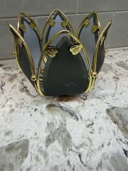 Vintage petal candle holder