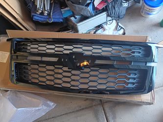 2015 suburban black grill