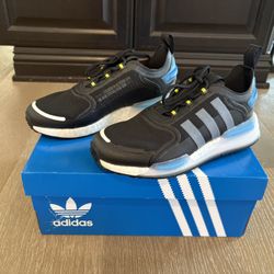 Adidas NMD V3 J - Kid Size 5 (Brand New)