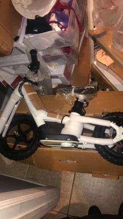 White Electric Scooter with Knobby Tires