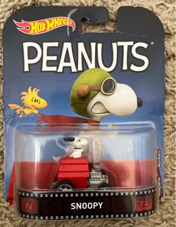 Hot Wheels Peanuts Snoopy Die-Cast Car