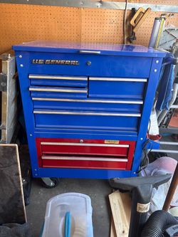 U.S. General Rolling Tool Cabinet