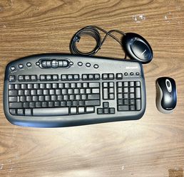 Cordless keyboard and mouse