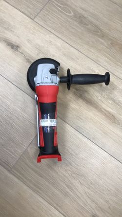 MILWAUKEE GRINDER