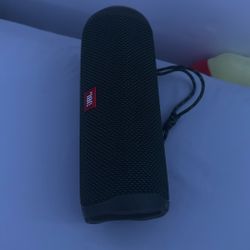JBL Flip 5 Bluetooth Speaker