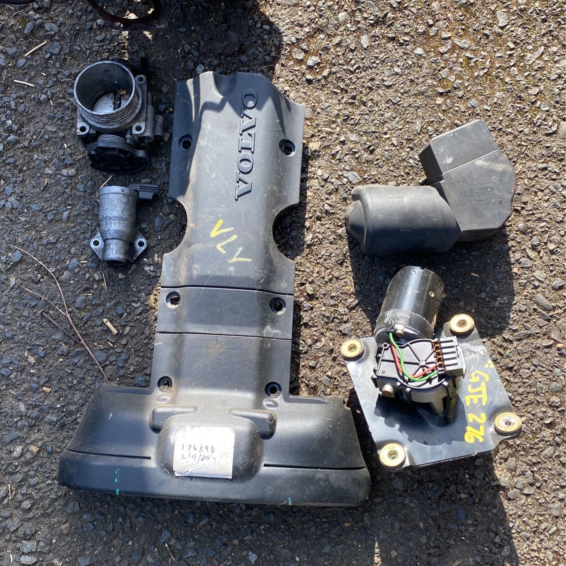 2001 Volvo S40 Engine Parts