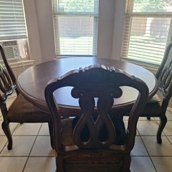 Kitchen Table With 4 Chairs