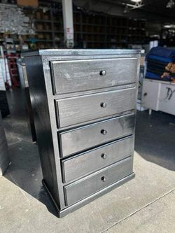 Pinewood dresser 5!