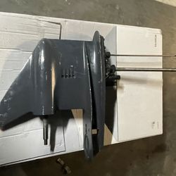 Johnson Evenrude  90 Hp Lower Unit 