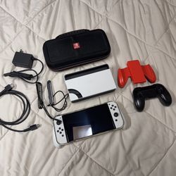 Nintendo Switch - OLED Model with White Joy-Con