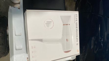 T3 Featherlight 3i professional hair dryer