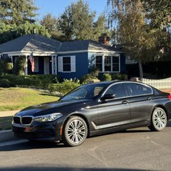 2019 BMW 530i 