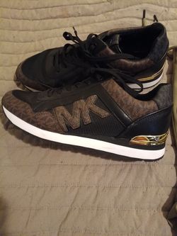 Micheal Kors Size 10 shoes