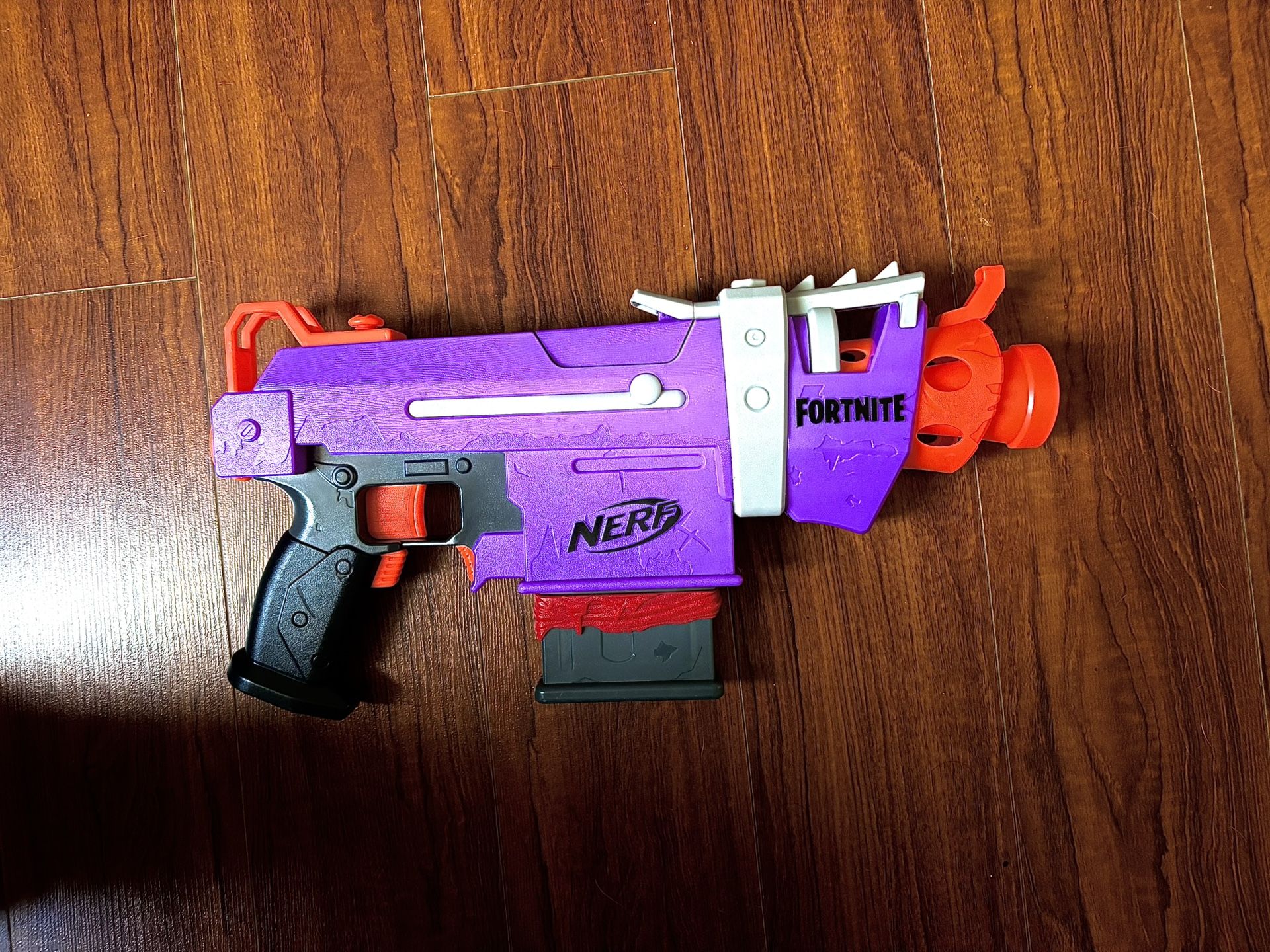 Nerf Fortnite SMG-E Blaster