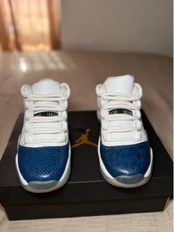 Jordan 11 Retro Low GS ‘Navy Snakeskin’ size 6Y