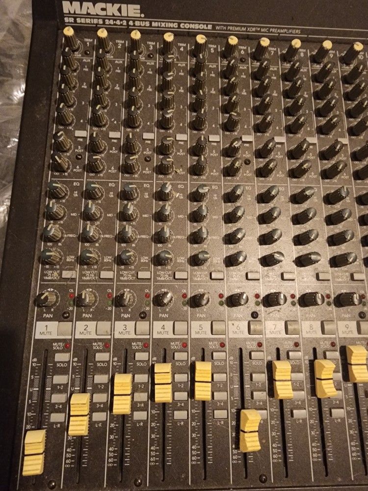Mackie SR24 VLZ Pro Mixer