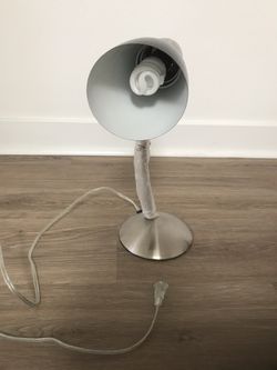 Desk lamp