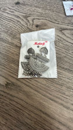 Earring