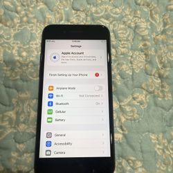iPhone SE in Very Good Condition 128gb Unlocked Worldwide Any Network 