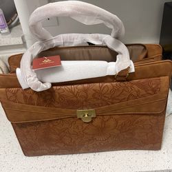 LOVEVOOK 17.3” Laptop Tote Bag — New with Tags