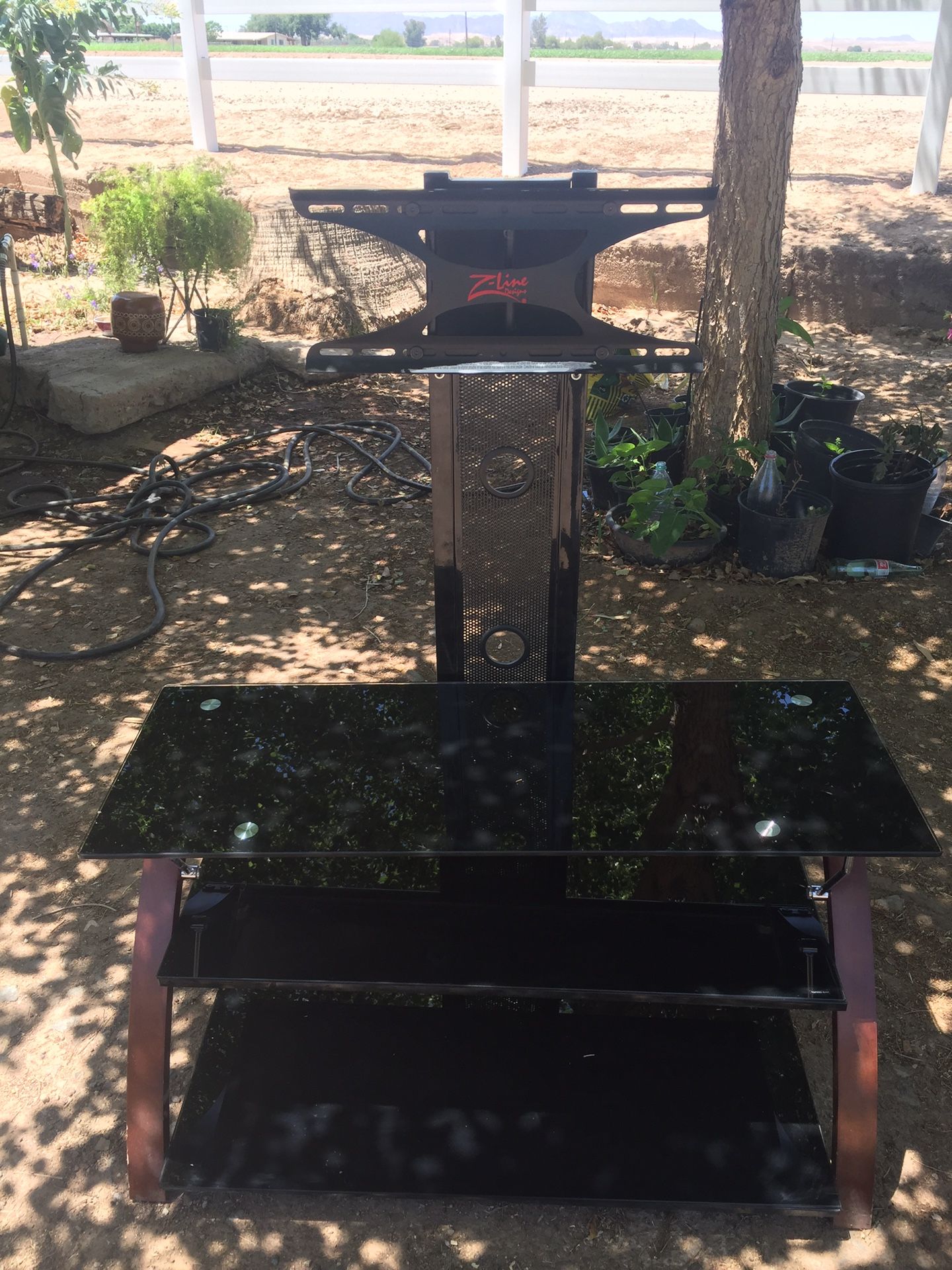 Zline design tv mount