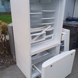 Amana Fridge *****FREE FREE FREE*****