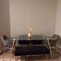 Dining Table / Comedor