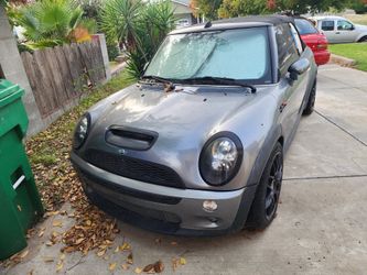 Mini Cooper Convertible-Mechanics Special- $2,000 OBO