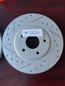 VW Routan 12-14 SE Front Geomet Rotors Ceramic Brake Pads