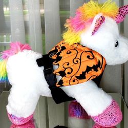 Halloween Orange Bat Wing Harness
Size Medium $15