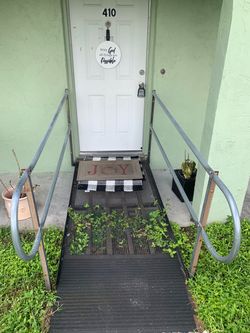 Wheelchair ramp