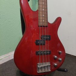 Ibanez Gio GSR 200 Bass Guitar