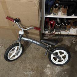Radio Flyer Kids Balance Bike 
