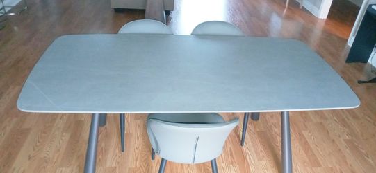 Dining table with 3 leather chairs