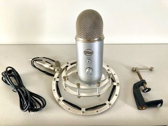 Blue Yeti USB Microphone, Shock Mount, and Heil Articulating Arm