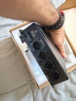 4 port xlr concerter extender kit ! Transmitter and receiver
