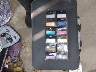 5 Dollars Eatch For Eye Shadow .