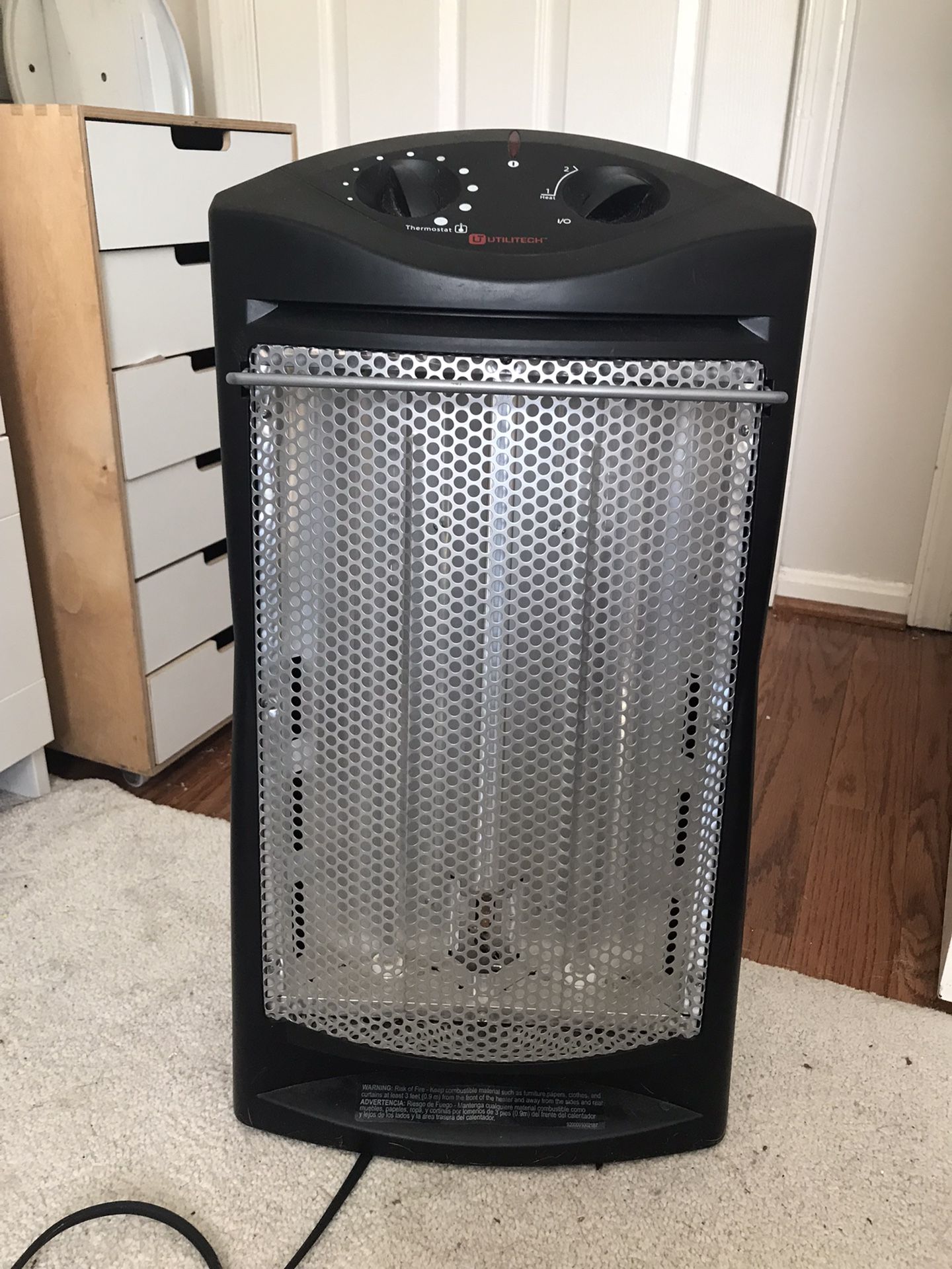 Utilitech 1500Watt Infrared Quartz Tower Indoor Electric Space Heater