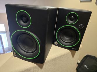 Mackie CR4 Multimedia Monitors