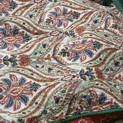 QUEEN OVERSIZED QUILT