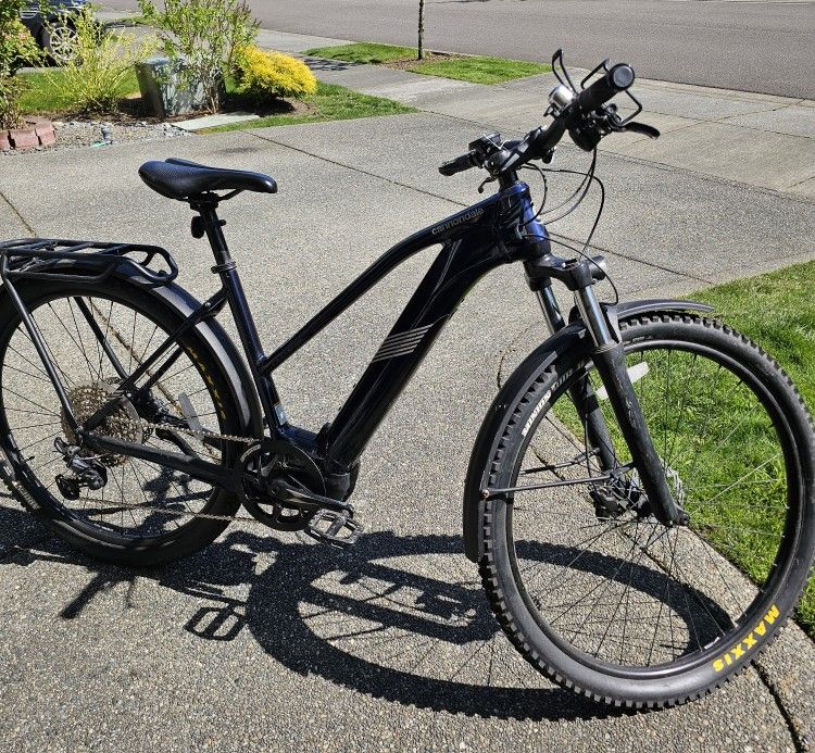 Cannondale Tesoro Hybrid Peddle Assist Bike