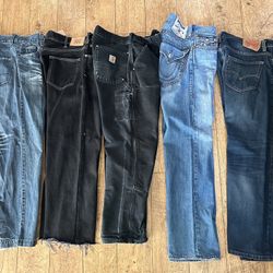 Vintage/Trendy Jeans 32/33  Lot 19