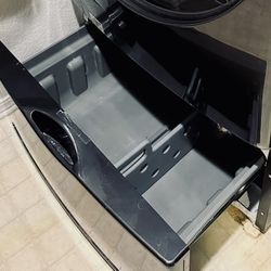 Samsung Pedestals For Washer/Dryer